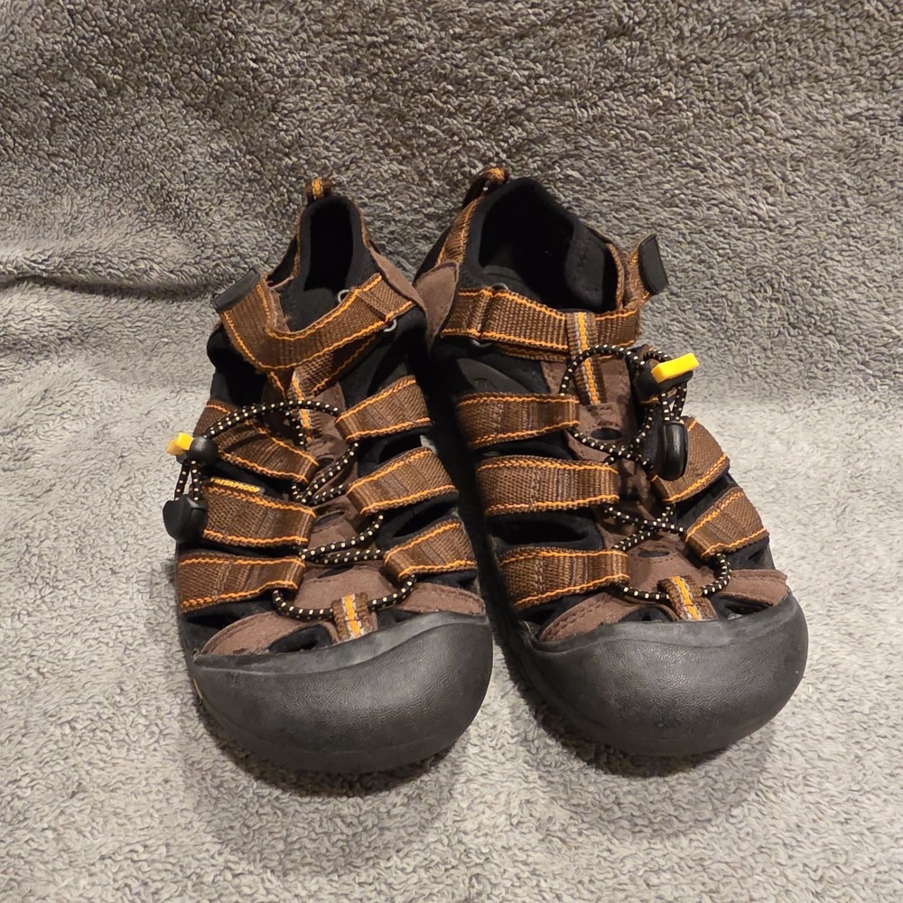 Keen Newport Brown Water Hiking Sandals Mens 6 Womens 8 Shoes